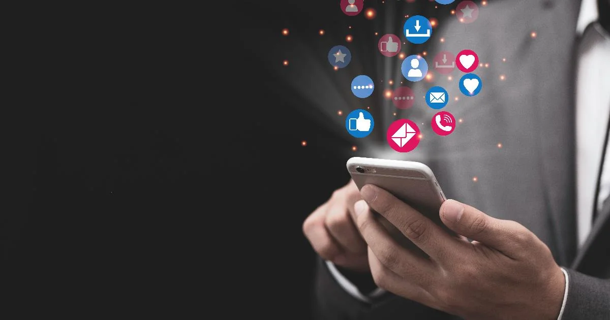 Leveraging AI for effective social media marketing strategies