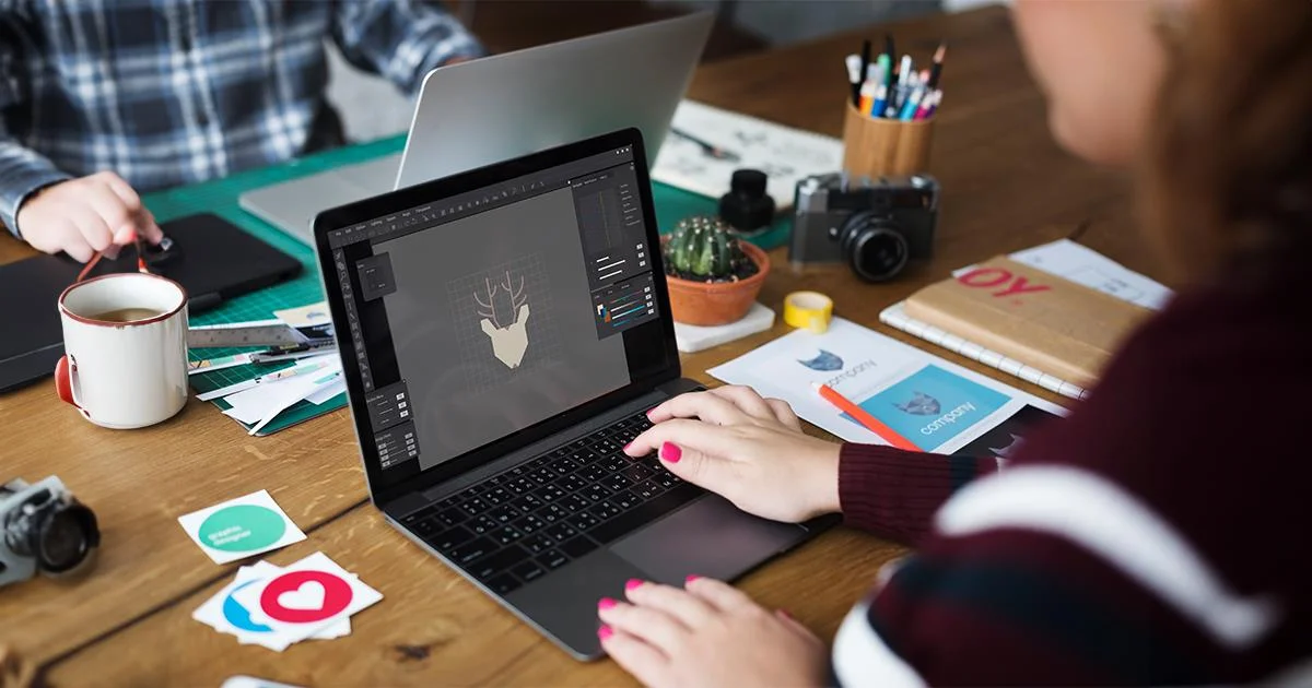 Tips for designing eye-catching social media posts with graphic design hacks